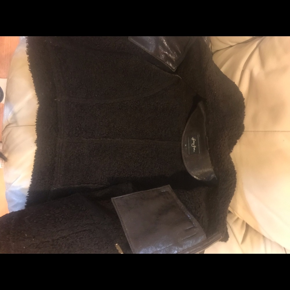Coat - Picture 2 of 3
